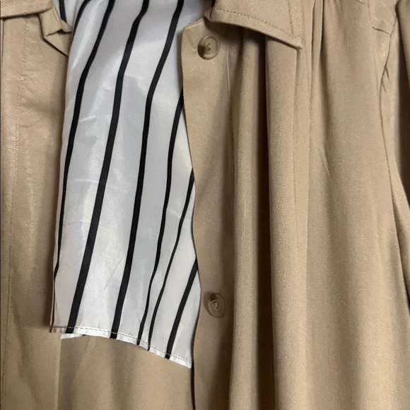 Joe Fresh Beige Overlayer, M - Picture 13 of 16